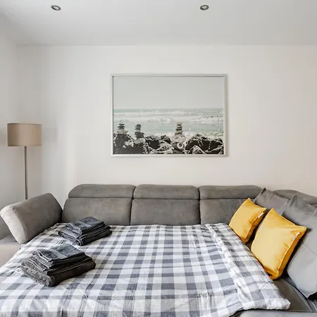 Modern Direct Access To Beaches Apartment Sliema