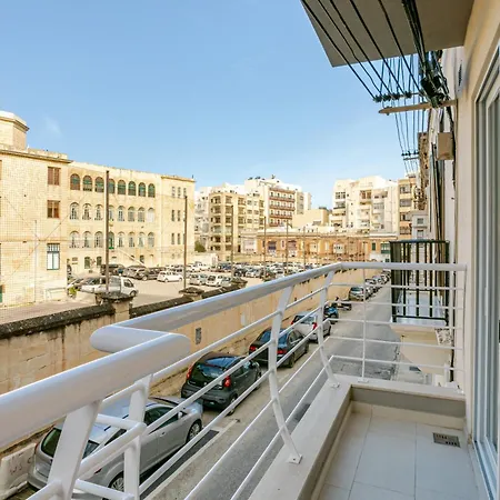 Modern 3-bedroom In Near Promenade And Ferries Sliema
