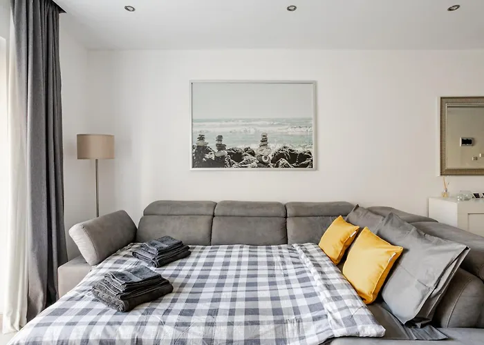 Modern 3-bedroom In Near Promenade And Ferries Lägenhet Sliema